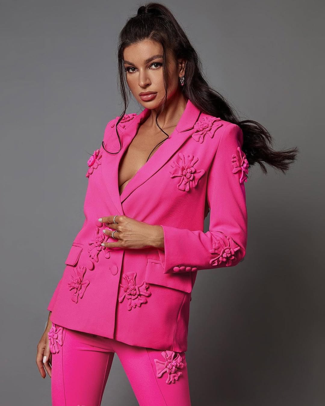 Elegant Floral Appliqué Blazer & Pants Suit Set