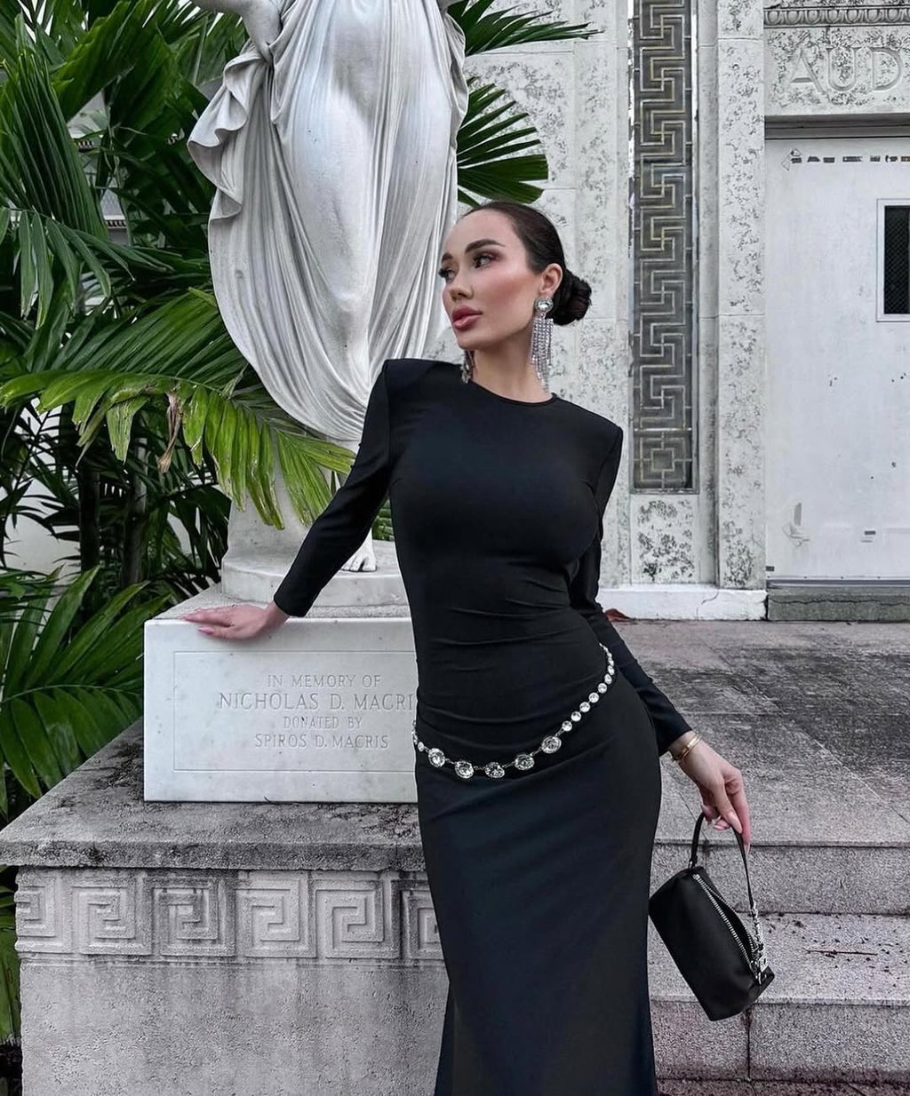 Elegant Long Dress with Diamond Chain Waist