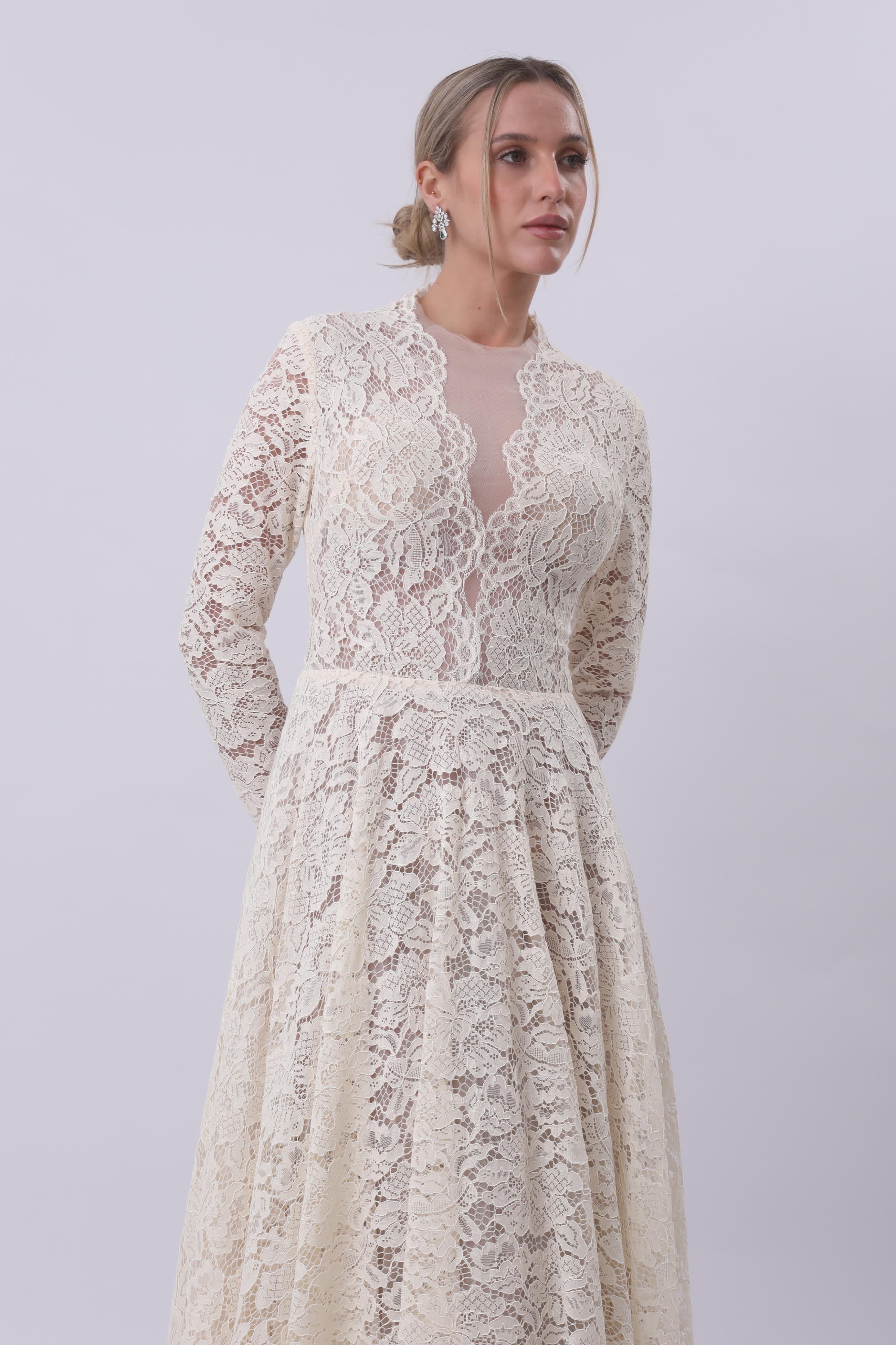 Vintage Lace Romance Gown