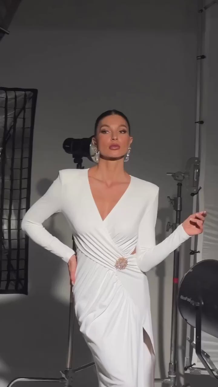 Luxury White V-Neck Long Sleeve High-Slit Evening Dress